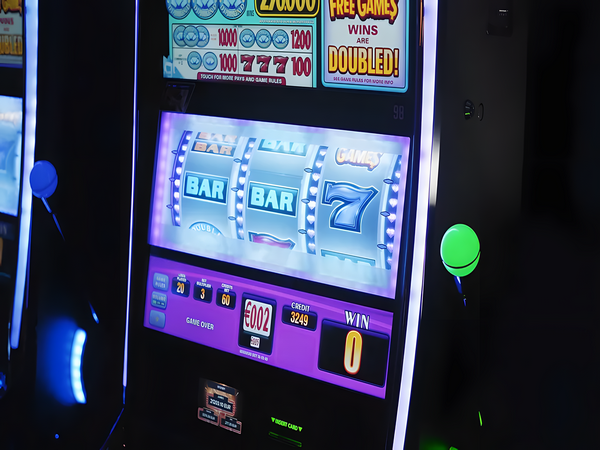 Khám Phá Thế Giới Cá Cược Vô Hạn Tại V9 Bet!