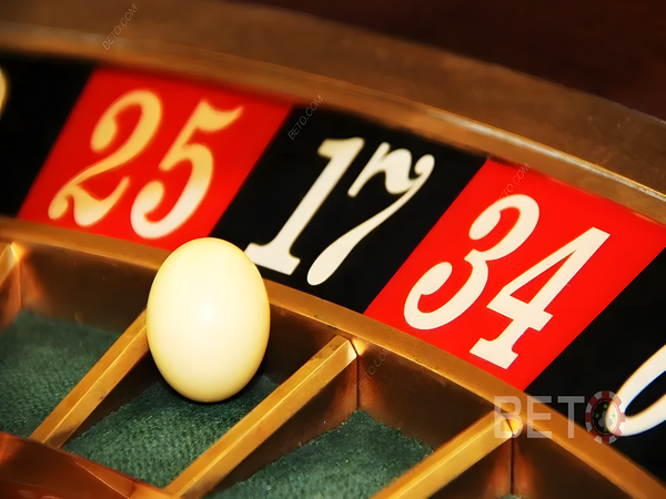 Thế giới poker hấp dẫn đang chờ đón bạn!